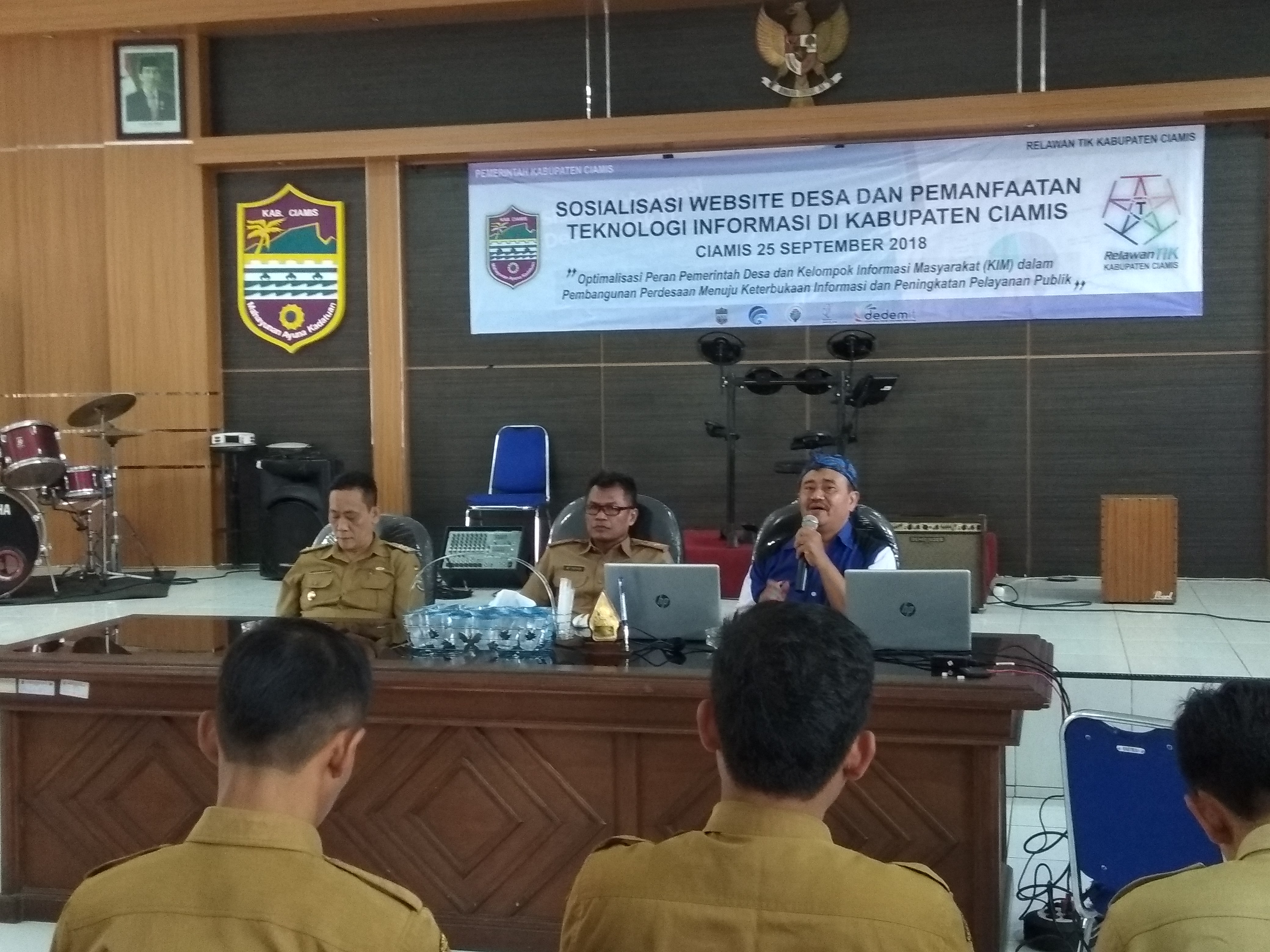 Dedemit Ciamis sosialisasikan Website desa