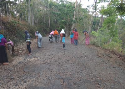 Warga RW 06 melaksanaka Opsih