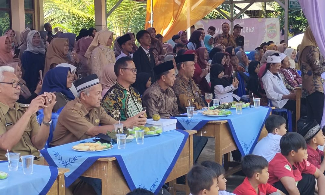 KEPALA DESA SIDAMULIH HADIRI PELEPASAN DAN KENAIKAN KELAS SDN 1 SIDAMULIH